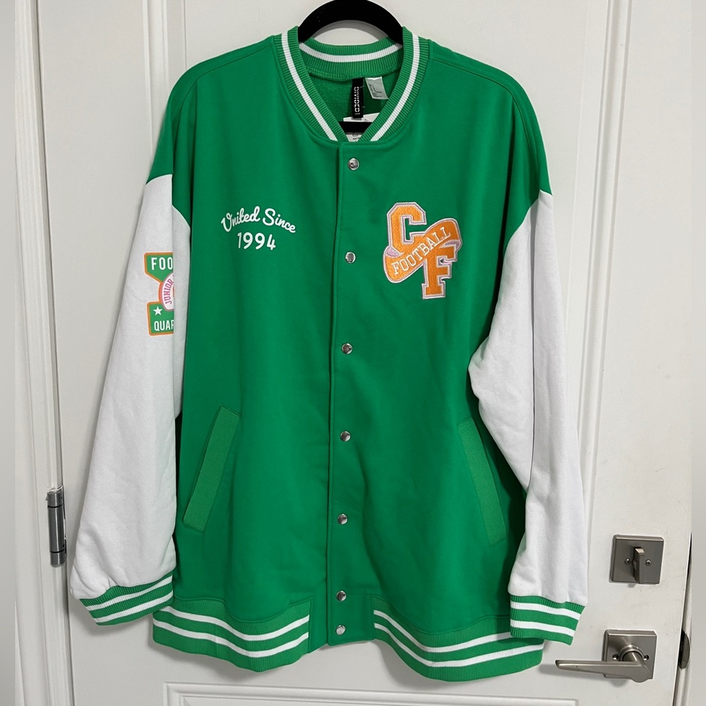 NWT - H&M Divided Women‘s Oversized Football Bomber Jacket - Size L